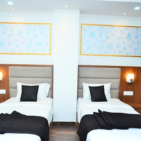 Hotel Eyrie Nest 班加罗尔 外观 照片