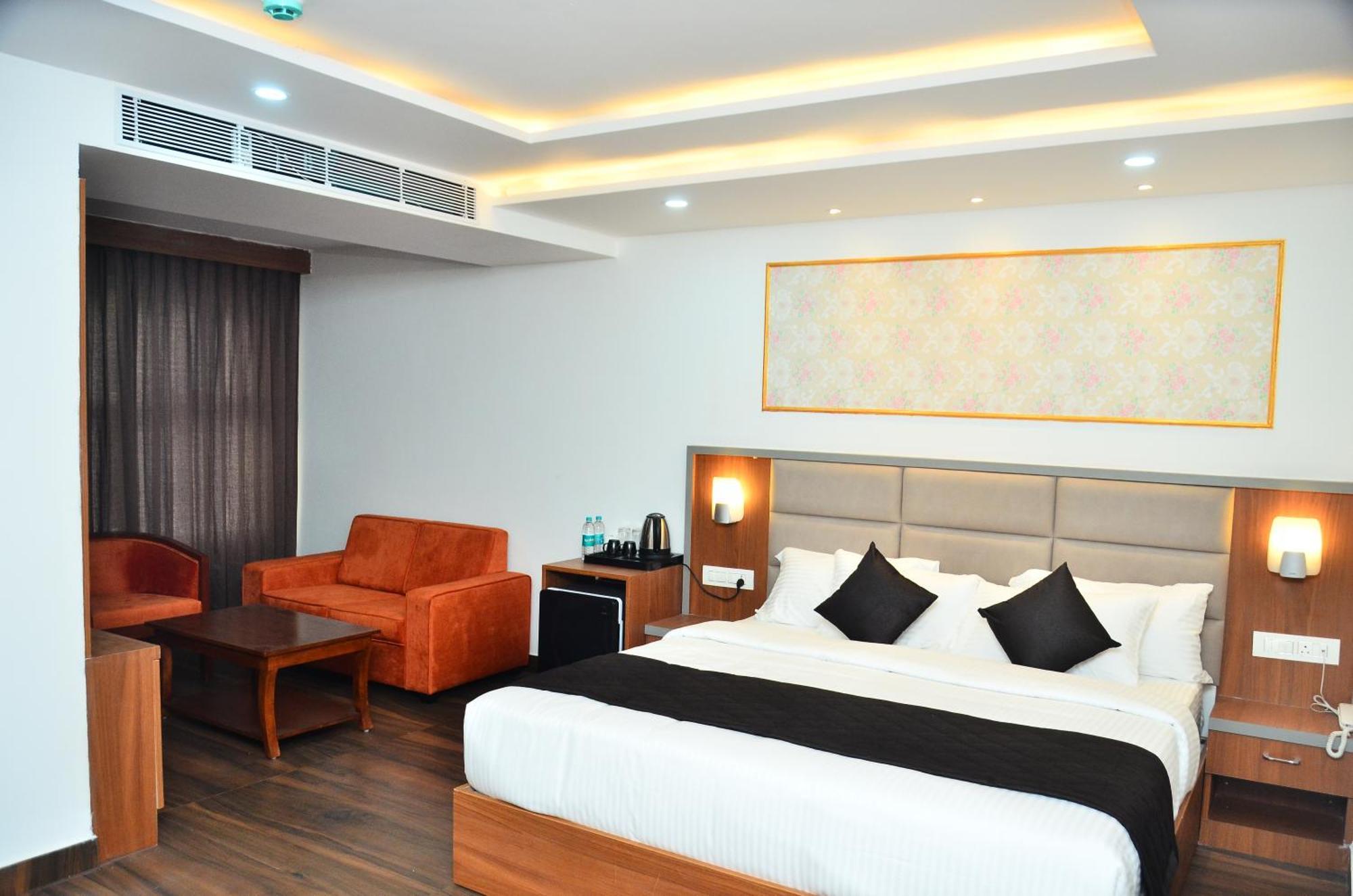 Hotel Eyrie Nest 班加罗尔 外观 照片